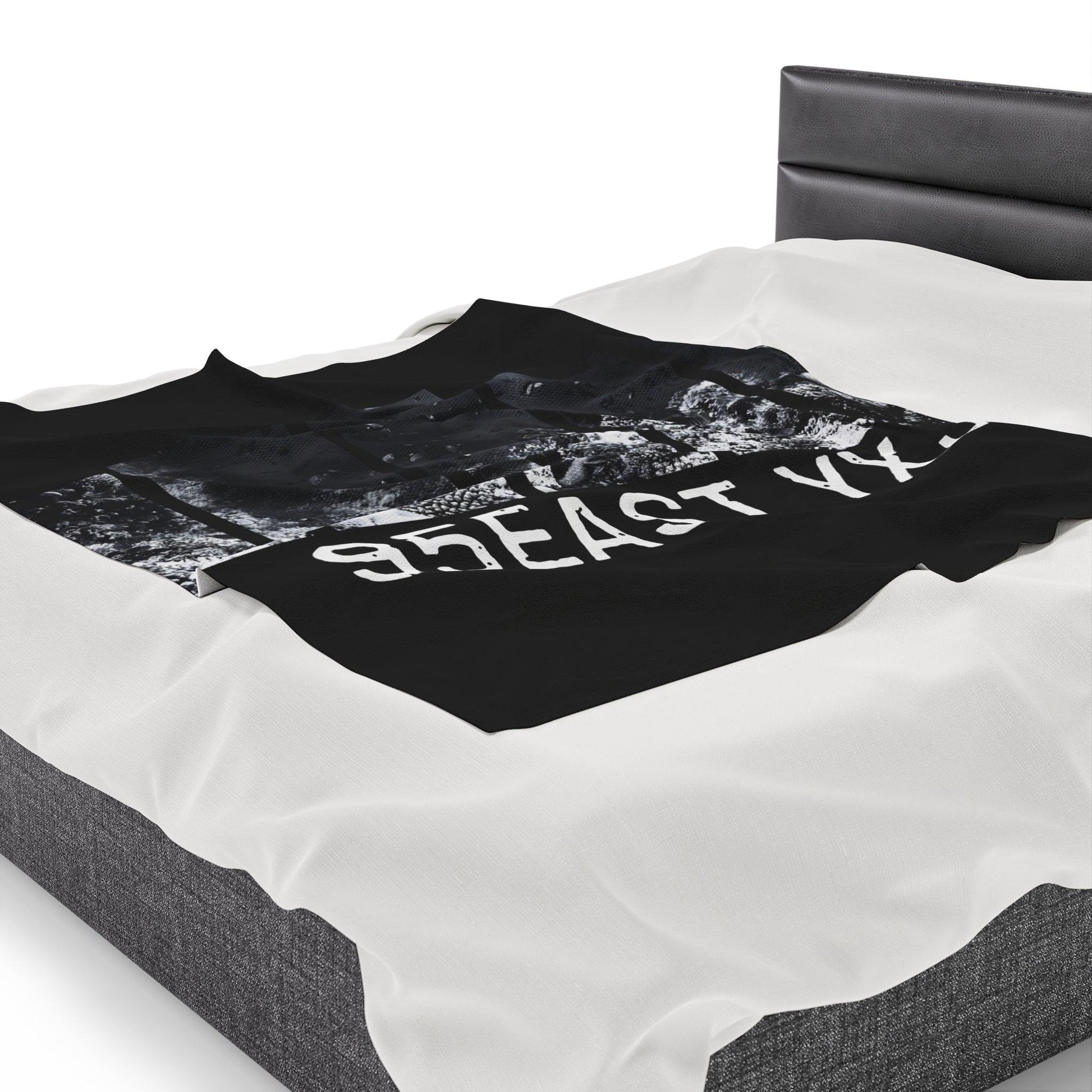 95EAST YORKxJERSEY Velveteen Plush Blanket – Soft Rose Design Throw - 95EAST YORKxJERSEY